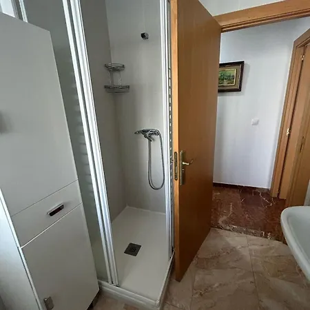 Benidorm Beach Apartment بينايدورم